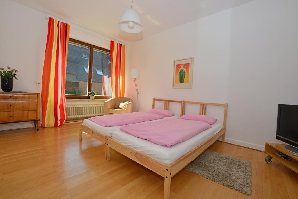 Moderne Ferienwohnung Deichstrasse Hennef  Oda fotoğraf